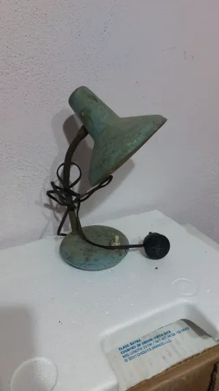 Lampada da tavolo vintage design