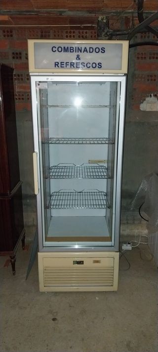 Nevera expositora COMBINADOS & REFRESCOS