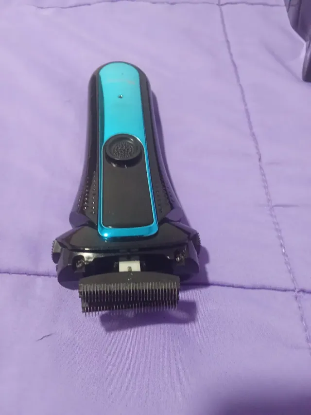 Afeitadora/recortadora eléctrica lineal.