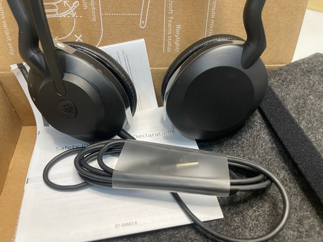 6 unidades - Jabra Evolve2 30 SE USB-C MS Negro!!