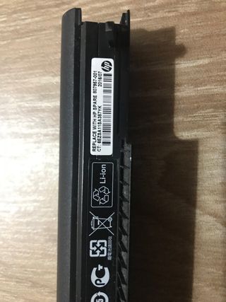 Despiece Portátil HP Rojo y Negro