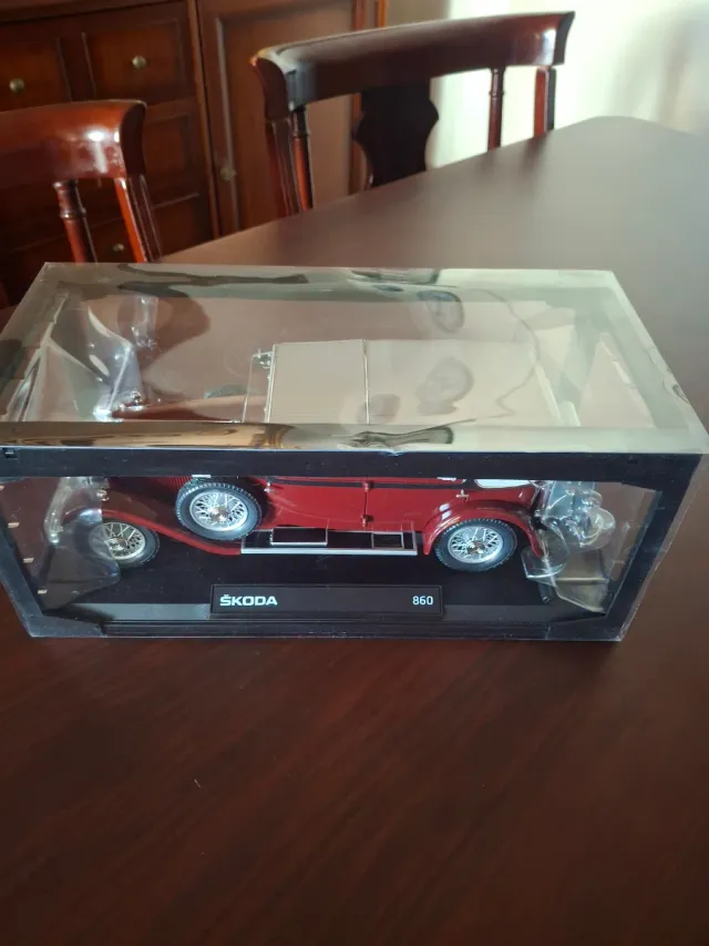 Skoda 860 1934 1:18