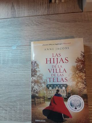 Las hijas de la villa de las telas (La villa de...