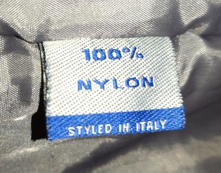 Cappotto pesante grigio e bianco