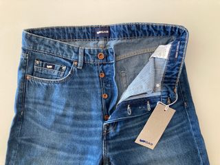 Gas Torn. Pantalón vaquero azul. W32