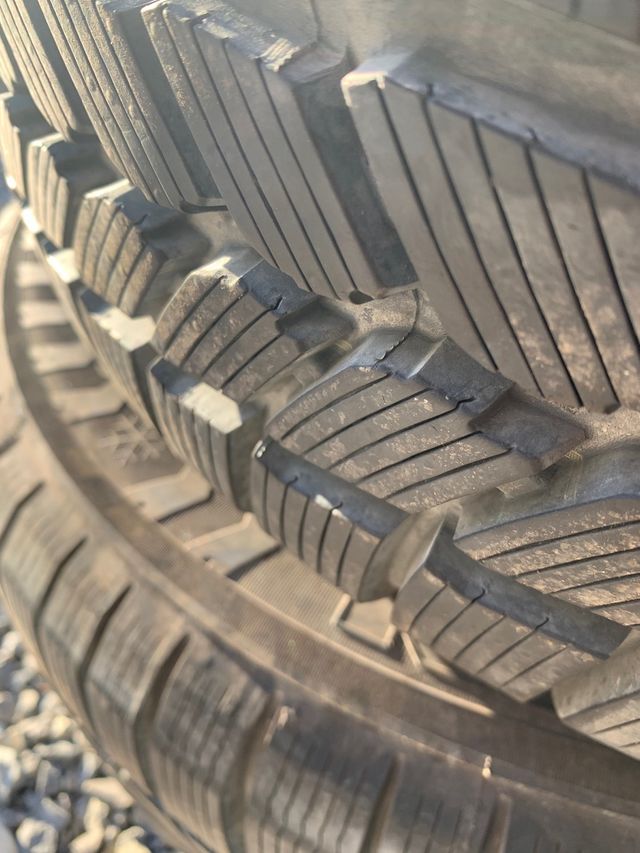 Neumáticos Michelin Agilis 51 Snow-Ice 215/60R16C