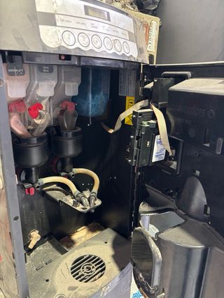 Cafetera Automática con Monedero