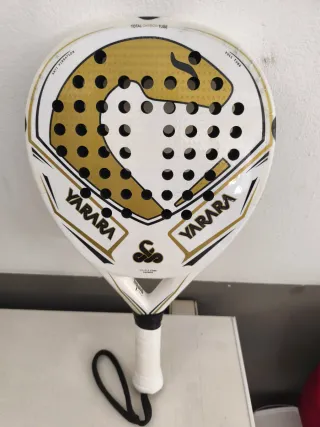 Pala de pádel  víbora YARARA