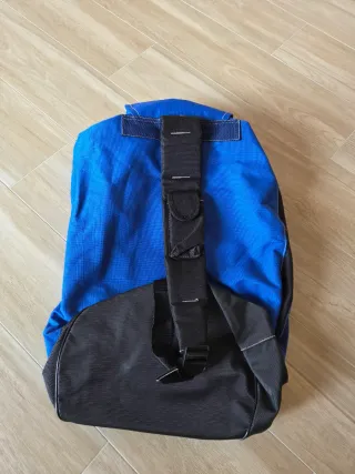 Zaino monospalla GSG blu e nero