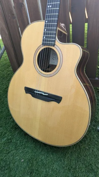 Guitarra Acústica Alhambra Made in Spain