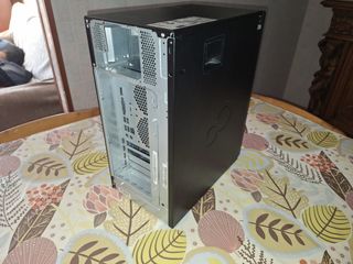 Case PC ed alimentatore Fujitsu Esprimo P557/E85+