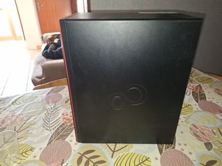 Case PC ed alimentatore Fujitsu Esprimo P557/E85+