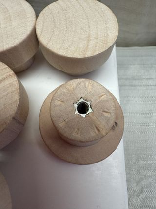 12 Pomos Redondos de Madera Natural