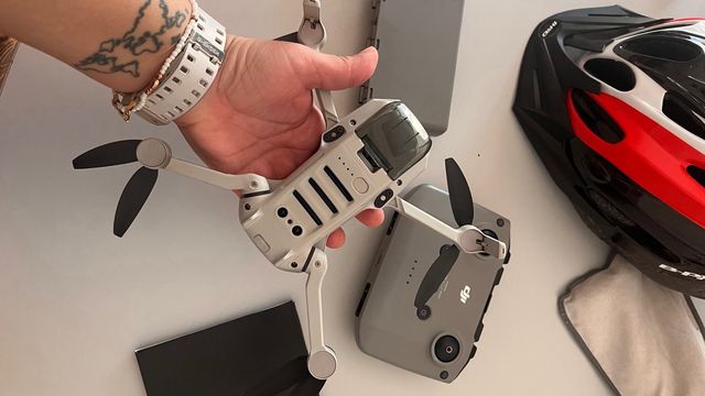 DJI Mini SE drone