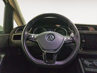 Volkswagen Touran Advance BMT