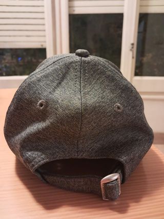 Gorra New Era Yankees 9FORTY Mujer Gris Rosa