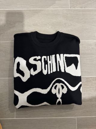 Jersey inspirado en la marca moschino color Negro
