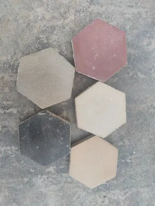Mosaico hidráulico hexagonal.