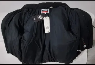 Plumas Levi's Negra Talla S