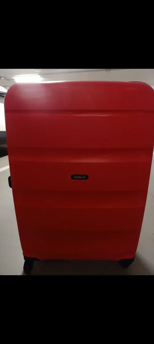 Maleta American Tourister Roja