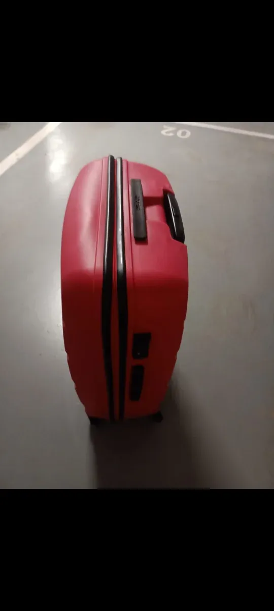 Maleta American Tourister Roja