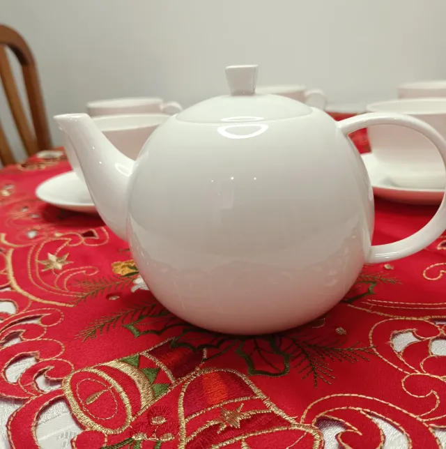 Juego de té de porcelana