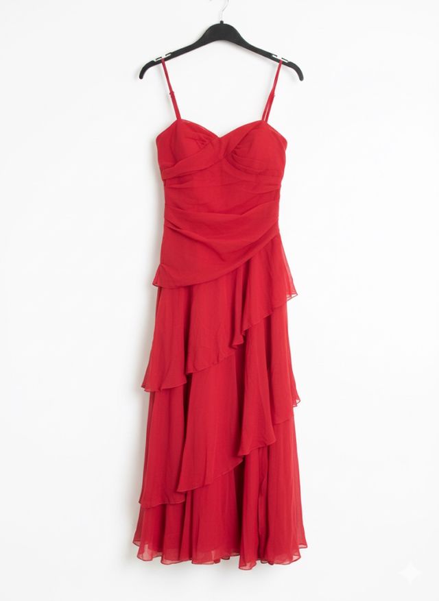 Vestido rojo largo con volantes