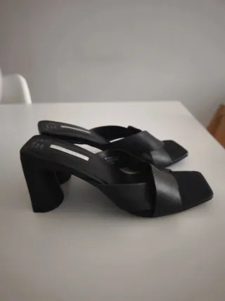 Sandalias tacón negras Primark Talla 39