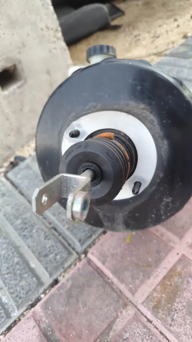 Servofreno + Bomba Mercedes C W204