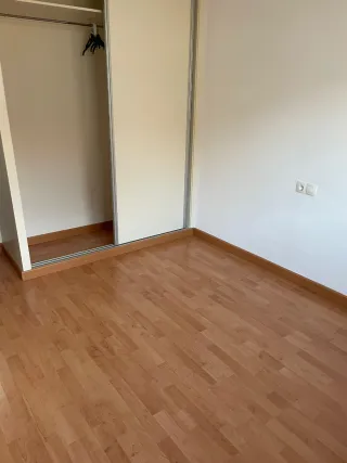 Suelo laminado madera color roble 50 m²