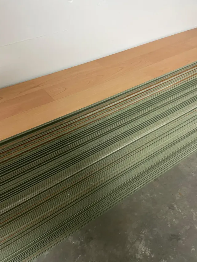 Suelo laminado madera color roble 50 m²