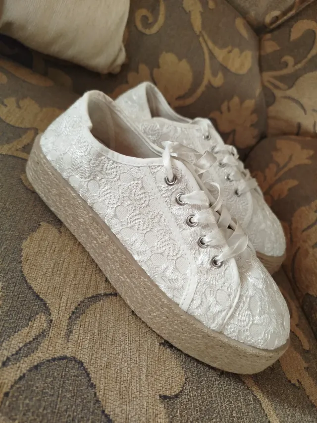 Zapatillas esparto blancas encaje lazo talla 38