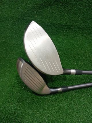 Driver 10'5° y Híbrido 22° Inesis  500,palos golf