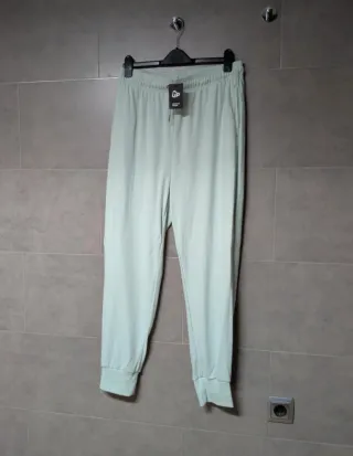 Pantalón verde mujer nuevo