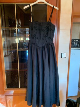 Vestido negro mujer tirantes flores