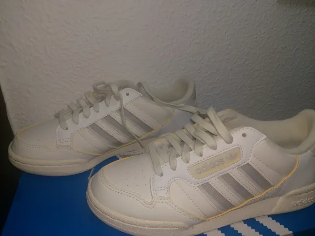 Zapatillas Adidas Continental 80 Blancas/Grises