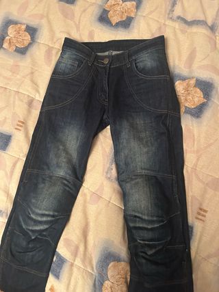 Pantalón de moto con protecciones
