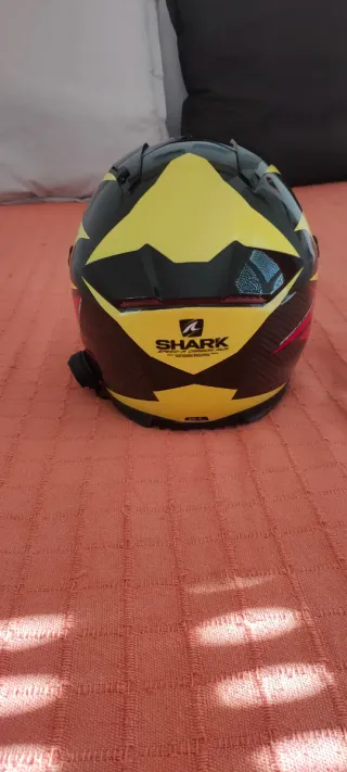 Casco Shark carbono