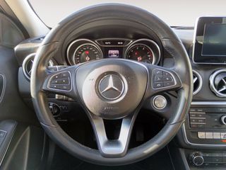 Mercedes GLA 180