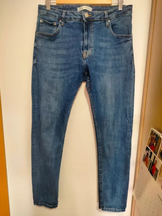 Vaqueros pitillo hombre Zara Talla 44