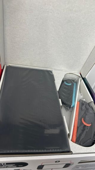 Nintendo Switch 2 + Mario Kart World