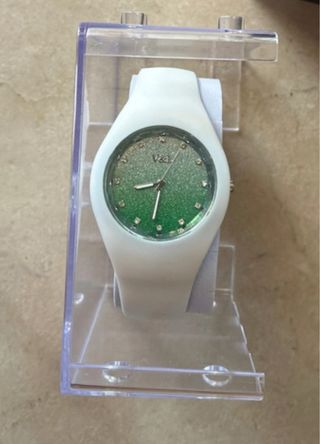 Reloj Vitorio y Luchino Verde y Blanco