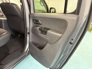 🚘 Volkswagen Amarok 2.0 TDI Highline 4Motion.