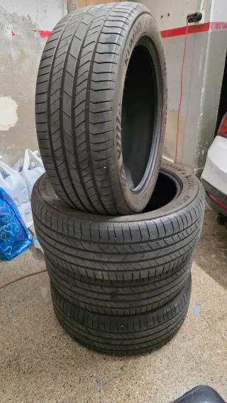 4 Neumáticos Kumho 245/50 R20 102V PS71 EV