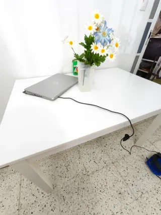 Mesa y 2 Sillas Madera  Tela