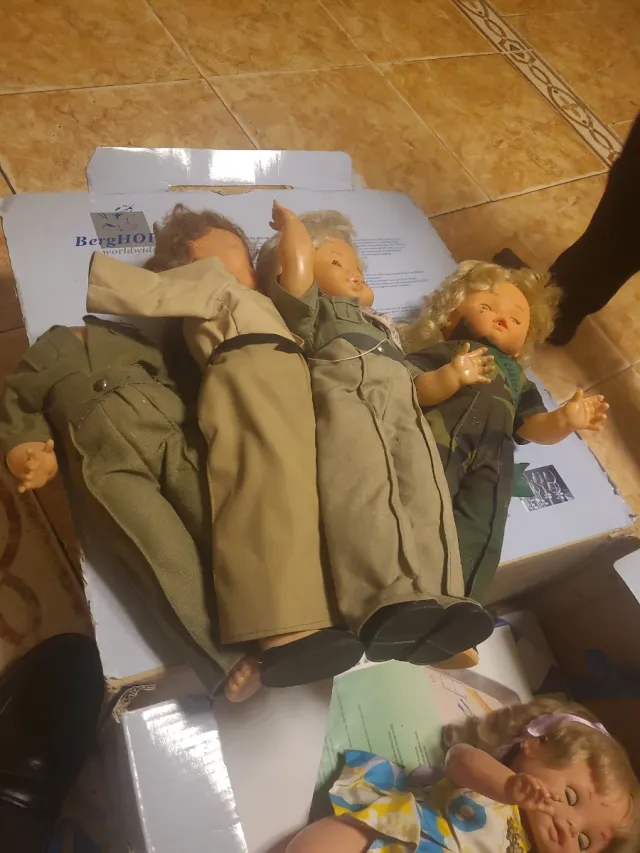 Lote de  muñecas antiguas