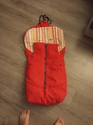 Saco invierno silla bebé rojo