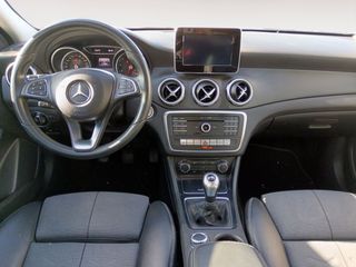 Mercedes GLA 180