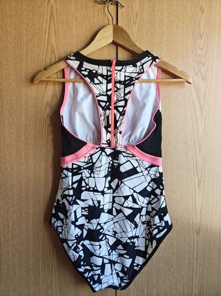 Fato de banho estampado preto e rosa