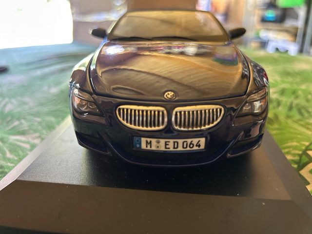 Automodello BMW M6 Scala 1:18